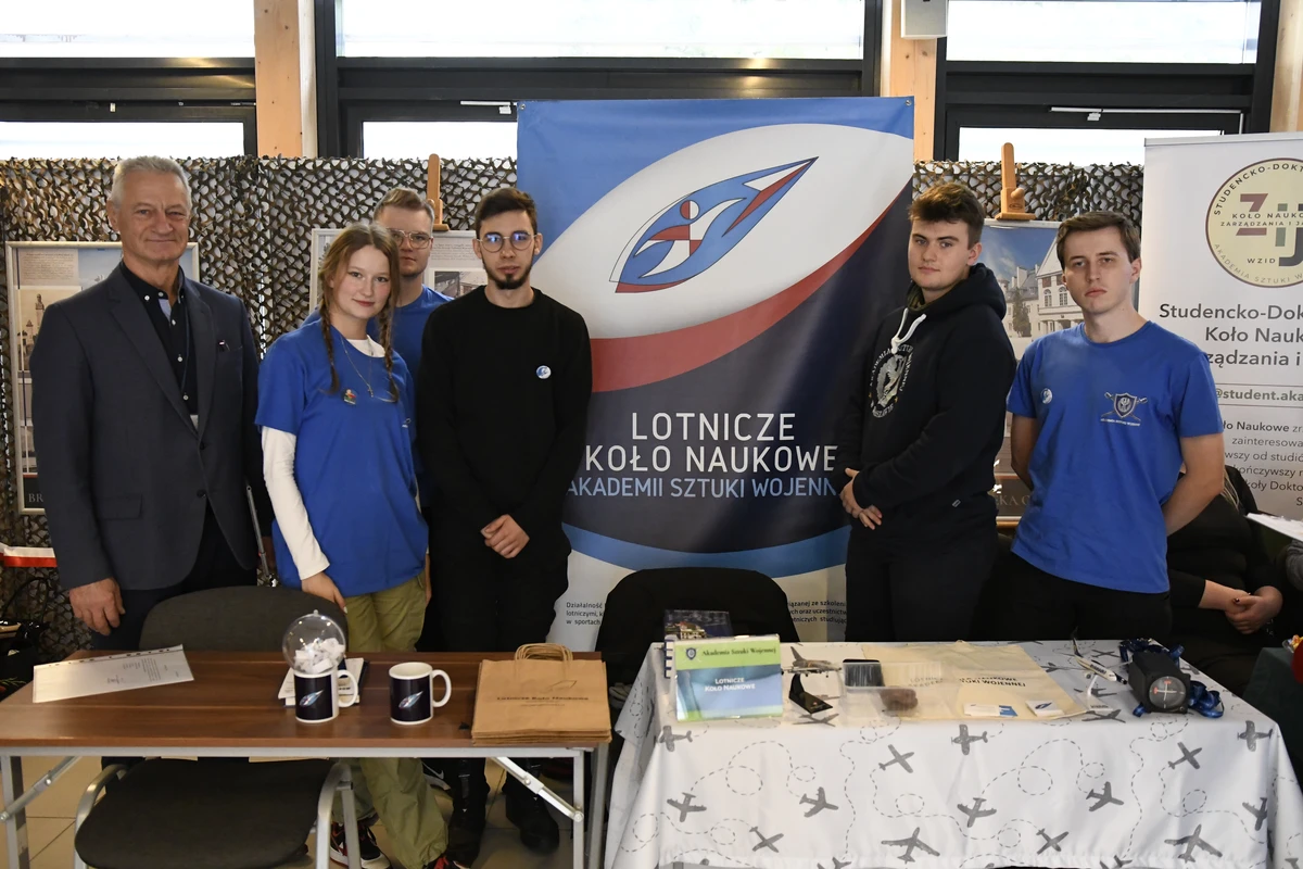 Akademia Sztuki Wojennej - 3